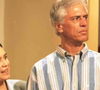 Em 'História de Amor', Assunção percebe a barriga de Joyce.