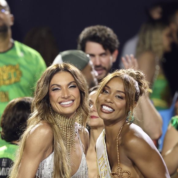 Carnaval 2025: Patrícia Poeta e Rebecca no 1º dia dos desfiles do Grupo Especial na Sapucaí