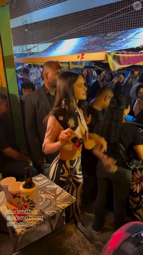 Bruna Marquezine recebeu muitos elogios na web: ‘Linda e sabe sambar’