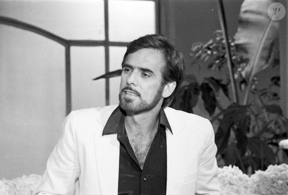 Francisco Cuoco afirmou ter planos de não renovar contrato com a Globo em 1993: 'Tenho 23 anos de Globo, meu contrato vence em três meses e acho que não renovo. Cansei'