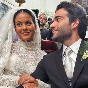 Nada exclusivo! O vestido de noiva de Maria de Fátima é de segunda mão: peça já foi usada na vida real e demorou 8 meses para ser feita