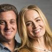 Separação! Luciano Huck e Angélica e mais dois casais de famosos com 3 filhos vão terminar casamento, crava vidente: 'Logo, logo'