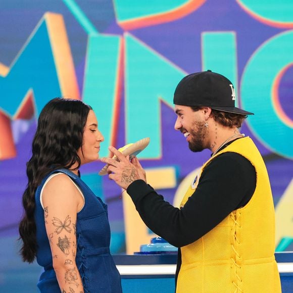 O programa com Ana Castela e Zé Felipe foi exibido neste domingo, 19 de outubro de 2025