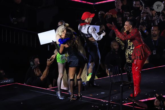 O prefeito do Rio ainda confirmou que não se importa em gastar dinheiro público com a cantora americana considerando, por exemplo, a movimentação da economia após o megashow de Madonna.