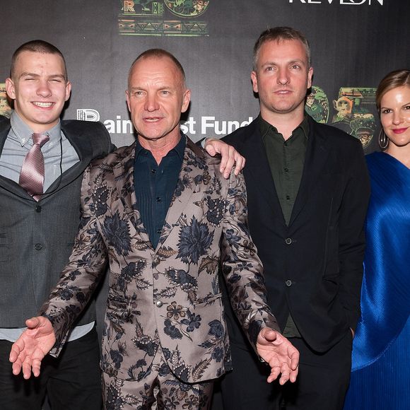 Sting teve filhos tanto de seu primeiro casamento quanto de sua atual união com Trudie Styler. Do primeiro casamento, nasceu Joe Sumner, que chegou ao mundo pouco antes da formação do The Police e seguiu os passos do pai na música. Já Fuschia Kate Sumner, nascida em 1982, construiu uma carreira como atriz, atuando em diversos filmes e programas de televisão. Com Trudie, Sting teve quatro filhos: Mickey Sumner, Jake Sumner, Eliot Sumner e Giacomo Sumner, sendo este o caçula da família.
