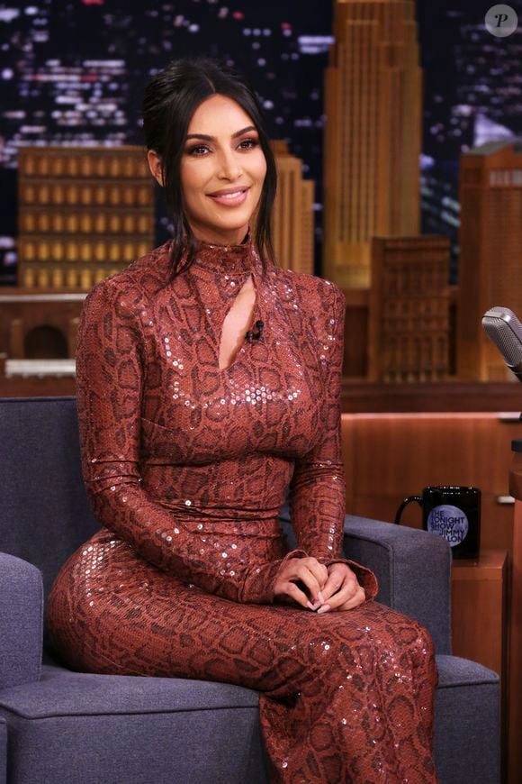 O que pouca gente sabe é que, há alguns anos, Kim Kardashian perdeu 32 kg com uma 'dieta milagrosa'