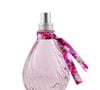 A Deo Colônia Flor de Jabuticaba, da L’Occitane au Brésil, combina notas vibrantes de tangerina, cereja e groselha-vermelha com acordes inspirados na jabuticaba. No coração, aparecem rosa damascena, muguet e magnólia, enquanto madeira, musk e âmbar completam a composição