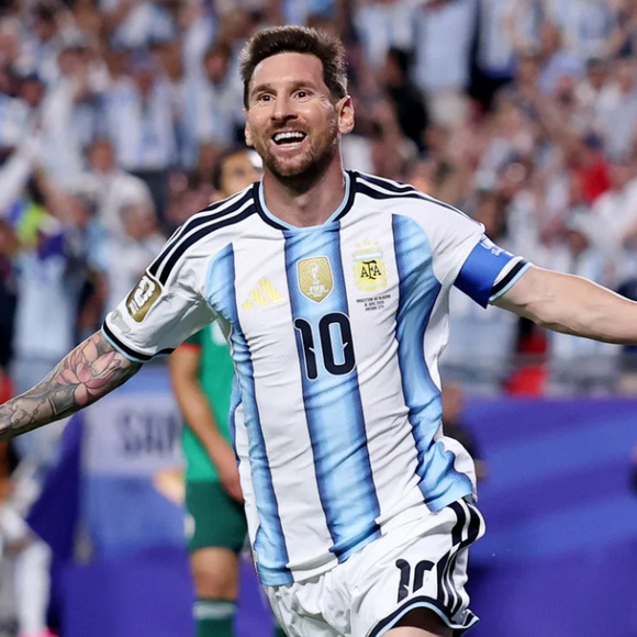 O refúgio de Messi para passar despercebido em Ibiza: uma das praias mais bonitas e tranquilas do Mediterrâneo espanhol