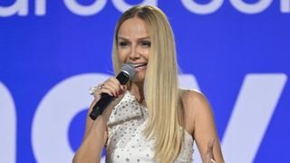 À frente do 'The Masked Singer Brasil', Eliana reage a rumor de rixa com filha de Silvio Santos, Patricia Abravanel: 'Prezo a...'