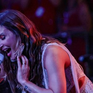 Caso empresas de Claudia Leitte não paguem o valor exigido, ela, o marido e os pais terão que arcar com o valor