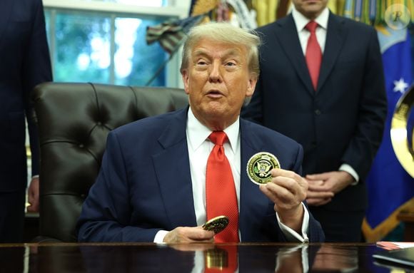 Andressa Urach falou no vídeo sobre Donald Trump: 'Super entendo, super respeito. Assim, cada presidente faz o que bem entende do seu país.'