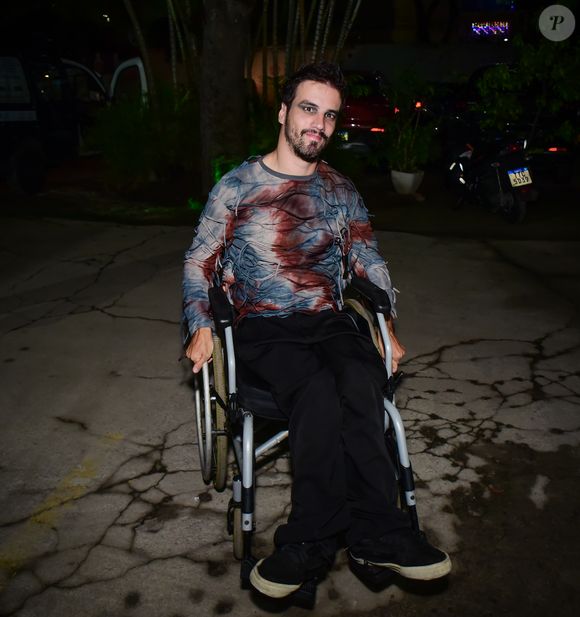 Pedro Fernandes em festa de confraternização da novela 'Dona de Mim', da TV Globo