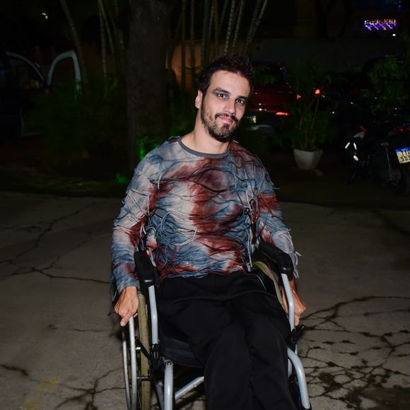 Pedro Fernandes em festa de confraternização da novela 'Dona de Mim', da TV Globo