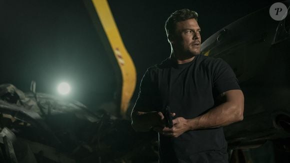 Em entrevista à Men's Health UK, o ator americano, de 43 anos, revelou que, no primeiro ano da série, ganhou quase 30 kg de músculos em apenas oito meses