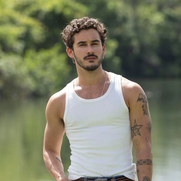 João Raul (Filipe Bragança) fica completamente despedaçado e tenta lidar com a dor ao lado de Luan (Lucas Wickhaus)