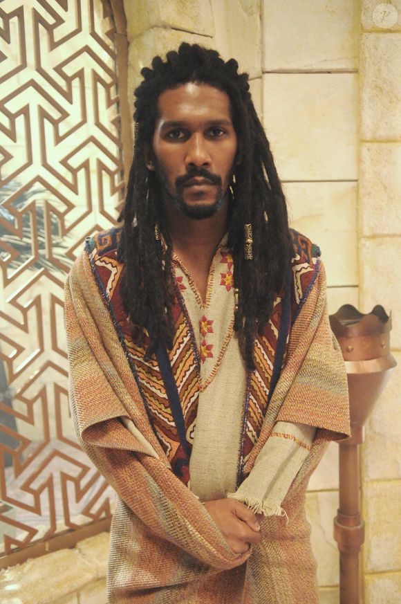 André Luiz Miranda fez alguns trabalhos na Record, como o Ebede-Meleque na novela 'O Rico e Lázaro' (2017)