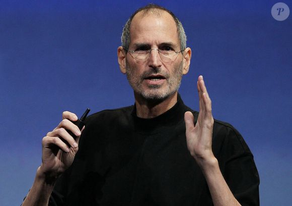 Steve Jobs disse na Universidade de Stanford: 'A única maneira de fazer um ótimo trabalho, é amar o que você faz'.