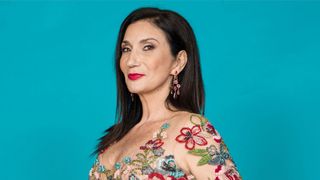 Entre dor e superação: Zizi Possi chega aos 70 renovada; cantora lutou contra depressão, ficou 10 anos à base de morfina e viveu namoro polêmico