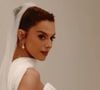 Casamento de Giovanna Lancellotti: atriz aposta em vestido de noiva grifado com decote drapeado; elegância rouba a cena em fotos