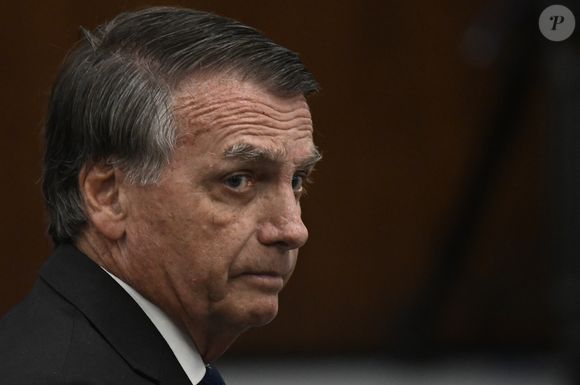 Na terça-feira (9), enquanto o STF retoma julgamento sobre a tentativa de golpe de 2022, Bolsonaro não deve acompanhar o processo presencialmente