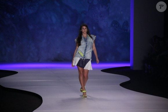 A semana de moda carioca será realizada no Pier Mauá, região portuária da cidade, entre os dias 15 e 18 de abril de 2026.