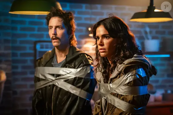 Bruna Marquezine e Vladimir Brichta interpretam casal envolvido em esquema de assalto em Velhos Bandidos