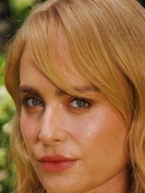Seu cabelo também envelhece: três coisas super simples que você pode fazer no dia a dia para envelhecer com saúde e estilo