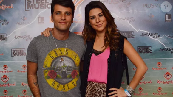 No episódio, que teve como tema “Amizade tem prazo de validade?”, Fernanda recebeu as convidadas Juvi Chagas e Jana Rosa para discutir relações afetivas em tempos de redes sociais. Ao abordar o assunto, ela revelou que frequentemente é questionada sobre o fim da amizade com o casal.