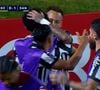 Neymar fez o único gol do Santos - a partida terminou em empate. Na comemoração, ele deu um abraço em Robinho Jr, o que já indicava a trégua entre os dois