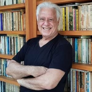 Antonio Fagundes, de 76 anos, mora em uma mansão na Barra da Tijuca, no Rio de Janeiro