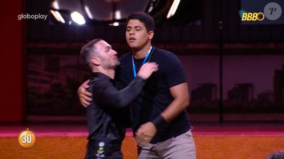 Guilherme defendeu Diego Hypólito mais do que o tempo permitia e ouviu gritos de Tadeu Schmidt no 'BBB 25'
