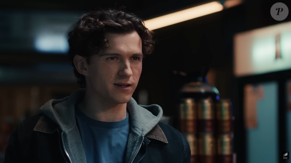 Em entrevista ao canal VT, repercutida pelo La Nación, Tom Holland exaltou Lionel Messi e afirmou que o campeão do mundo poderia liderar qualquer lista dos maiores nomes da história do esporte