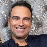 Quase ninguém sabe, mas Tadeu Schmidt, apresentador do 'BBB 25', tem outro nome para lá de inusitado na certidão