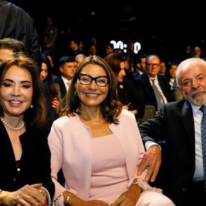 Luiz Inácio Lula da Silva, presidente do Brasil, e Janja, primeira-dama, participaram do lançamento do SBT News