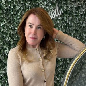 "Ele saiu de casa, mas não estamos divorciados. Eu também não estava sabendo de nada de relacionamento. Eu acredito que Zilu e Emerson já se conheciam antes de ela deixar a residência", disparou a ex