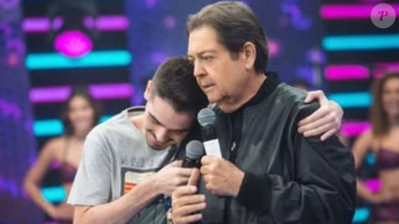 Como está Faustão hoje? Artista segue internado. Médico cardiologista, Elisiário Junior, disse que apresentador tem chances mínimas de recuperação