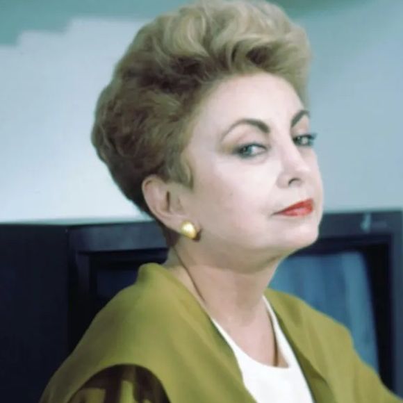 Beatriz Segall, Odete Roitman da 1ª 'Vale Tudo', fez propaganda política para José Serra, rival de Lula, na eleição presidencial de 2002