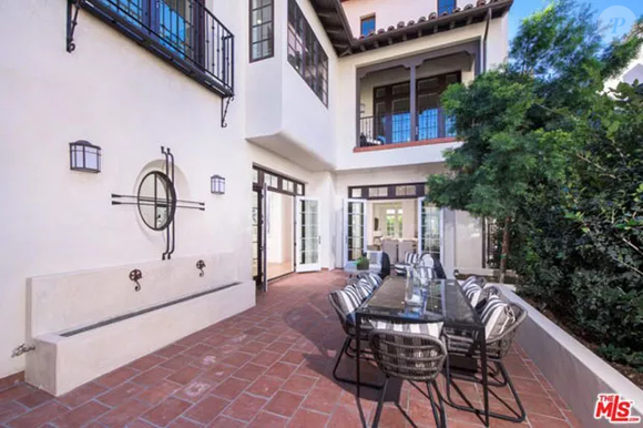 Mansão de Jane Fonda tem terraço com vista para Los Angeles