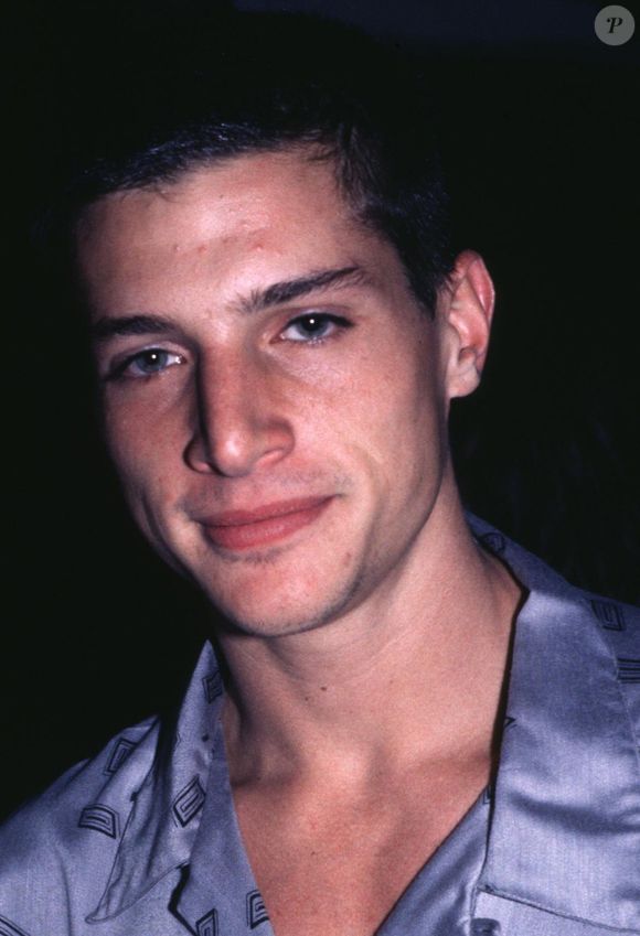 MTV, comédia e polêmicas: a carreira conturbada de Simon Rex!