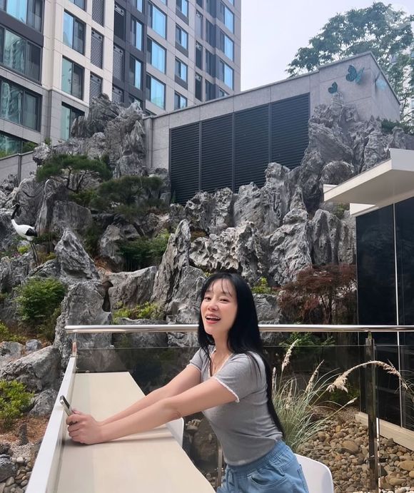 Dorama mais recente de Lee Seo-yi foi 'Seguro Para Divórcio', finalizado em maio deste ano