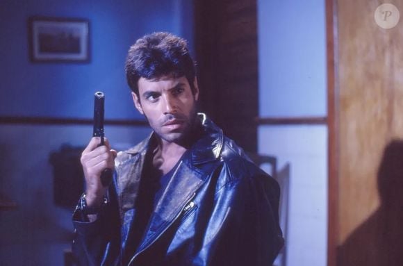 Alexandre Frota foi o Jaú da novela 'Perigosas Peruas'; agente federal voltava com outra identidade após ser dado como morto