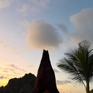 Treino pesado, meditação e muita boa forma: Grazi Massafera encantou os seguidores ao compartilhar novos cliques que evidenciam seu estilo de vida saudável e o físico definido