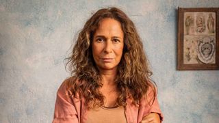 O que aconteceu com Andréa Beltrão? Cirurgia de emergência faz atriz da Globo cancelar compromissos e desabafar nas redes sociais: 'Dor que se arrastou'