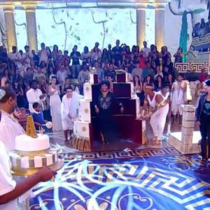 Pedro Scooby, DG e convidados prestigiam noite de comemoração a Arlindo, marcada por música, dança e declarações emocionadas