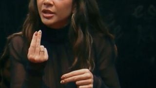 Que nervoso! Mel Maia perdeu os dentes ao comer queijo em gravação de 'Avenida Brasil'; atriz teve ajuda do elenco para driblar o erro: 'Todo mundo engatinhando'