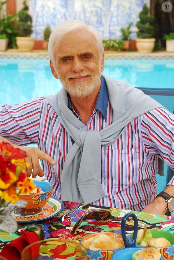 "Eu voltei a gostar muito da atividade física, que é bom para tudo: irriga o cérebro, ajuda no físico e a perder peso", disse Francisco Cuoco quando tinha 79 anos