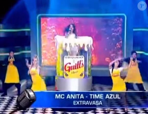 Anitta pagou 'mico' em rede nacional, muito antes de conquistar a fama