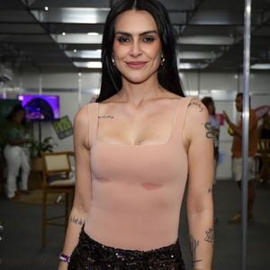 Cleo Pires sobre tireoidite de Hashimoto: ‘Você fica totalmente debilitada, fica esquecida, exausta, tonta, não consegue ficar deitada. É horrível’