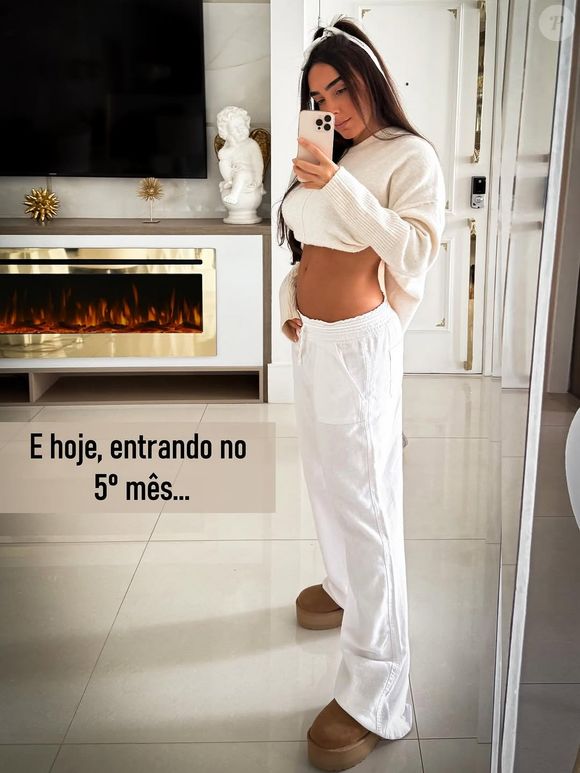 Amabylle Eiroa está grávida do primeiro filho, o quinto neto de Zezé Di Camargo