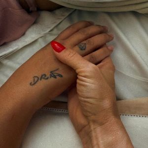 Carolina Dieckmmann foi para Nova York, onde Preta Gil passava por um tratamento experimental contra o câncer